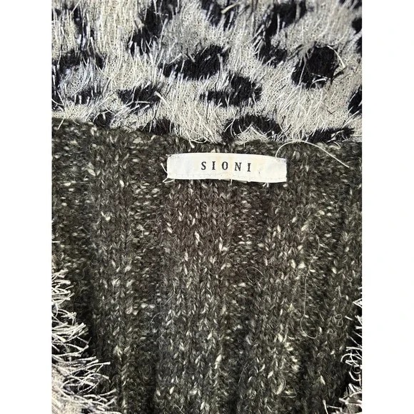 Witchy Whismigoth Gray Leopard Print Trim Knit Cardigan Jacket Size M Grunge - Picture 6 of 7
